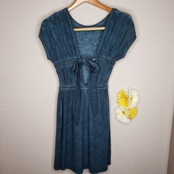 Amadi open back eyelet dress green size small - Picture 7 of 12